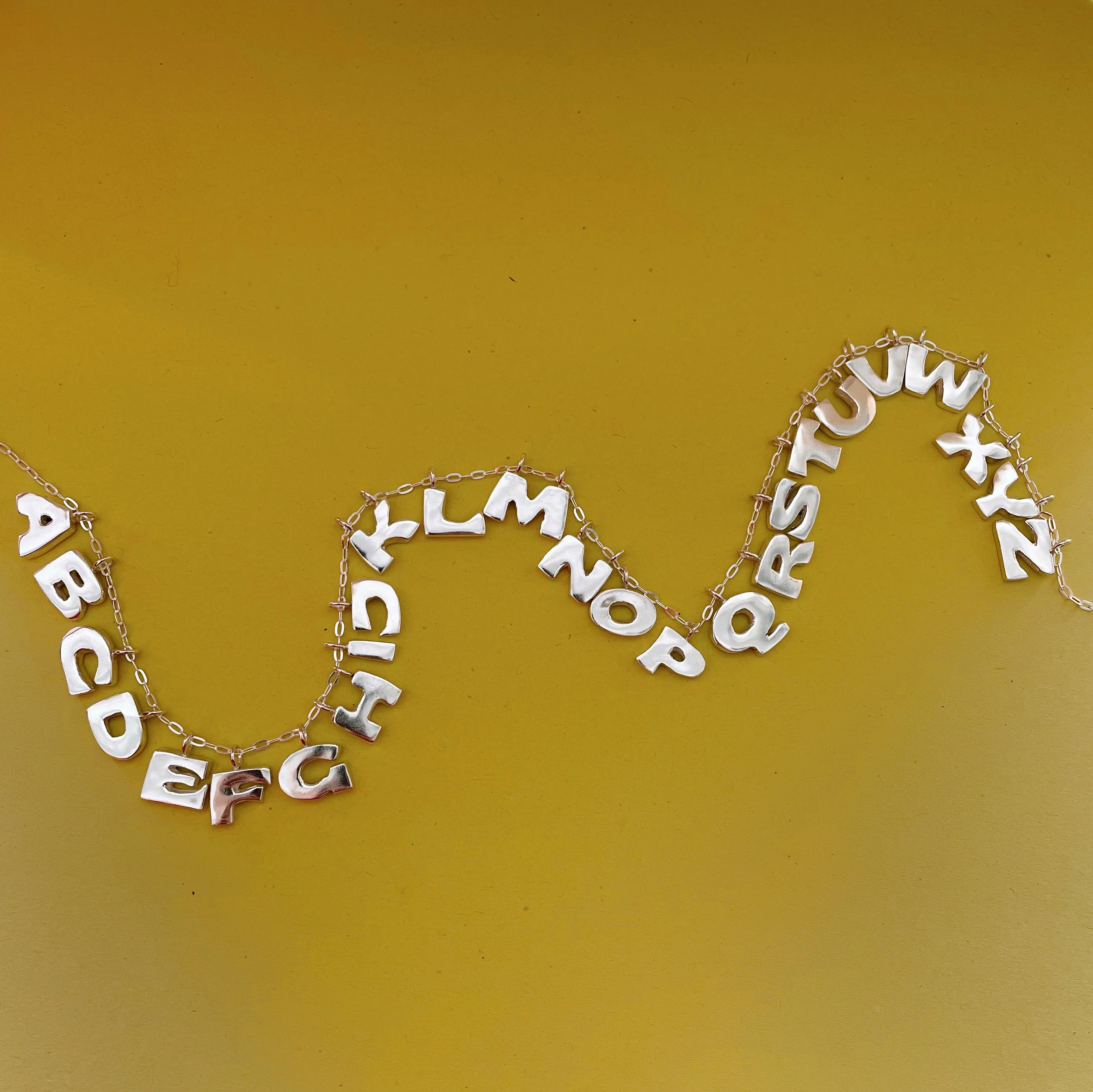 9ct Gold A-Z Alphabet Necklace - Image 4