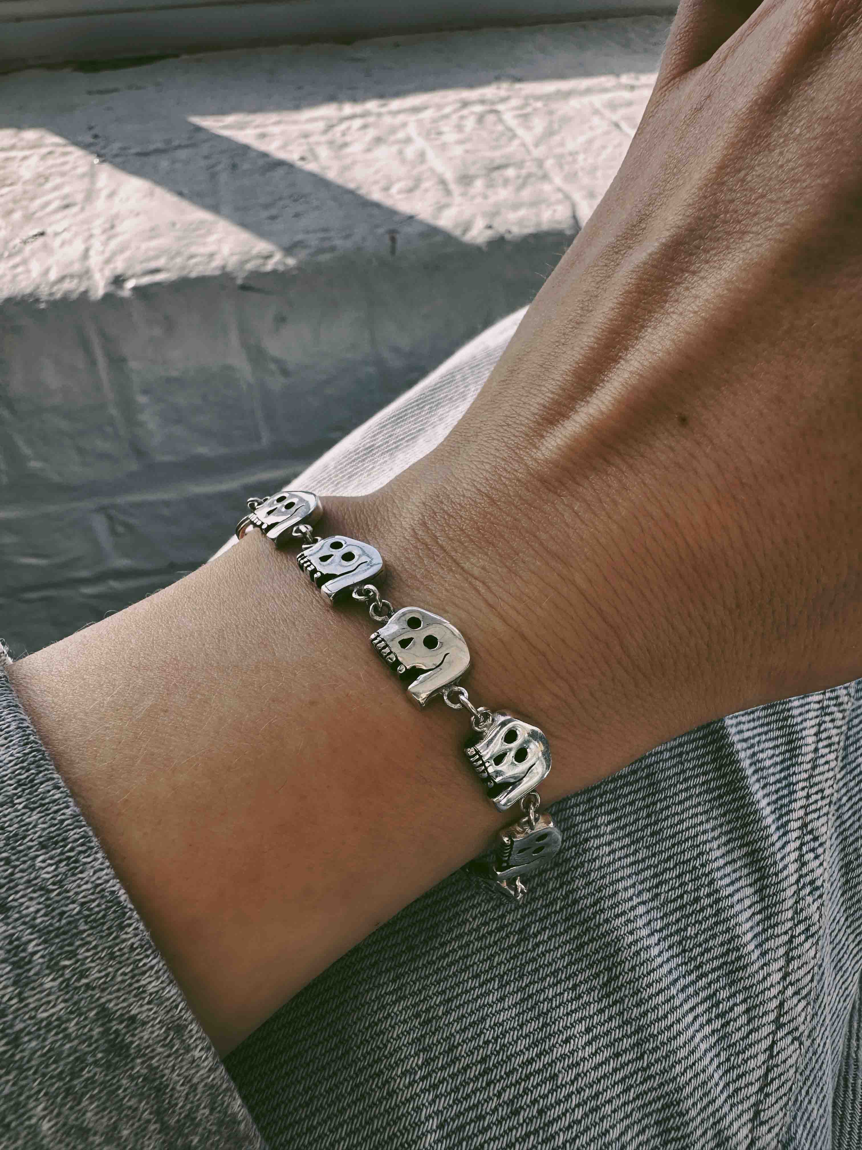 Ogling Skull Bracelet - Image 4