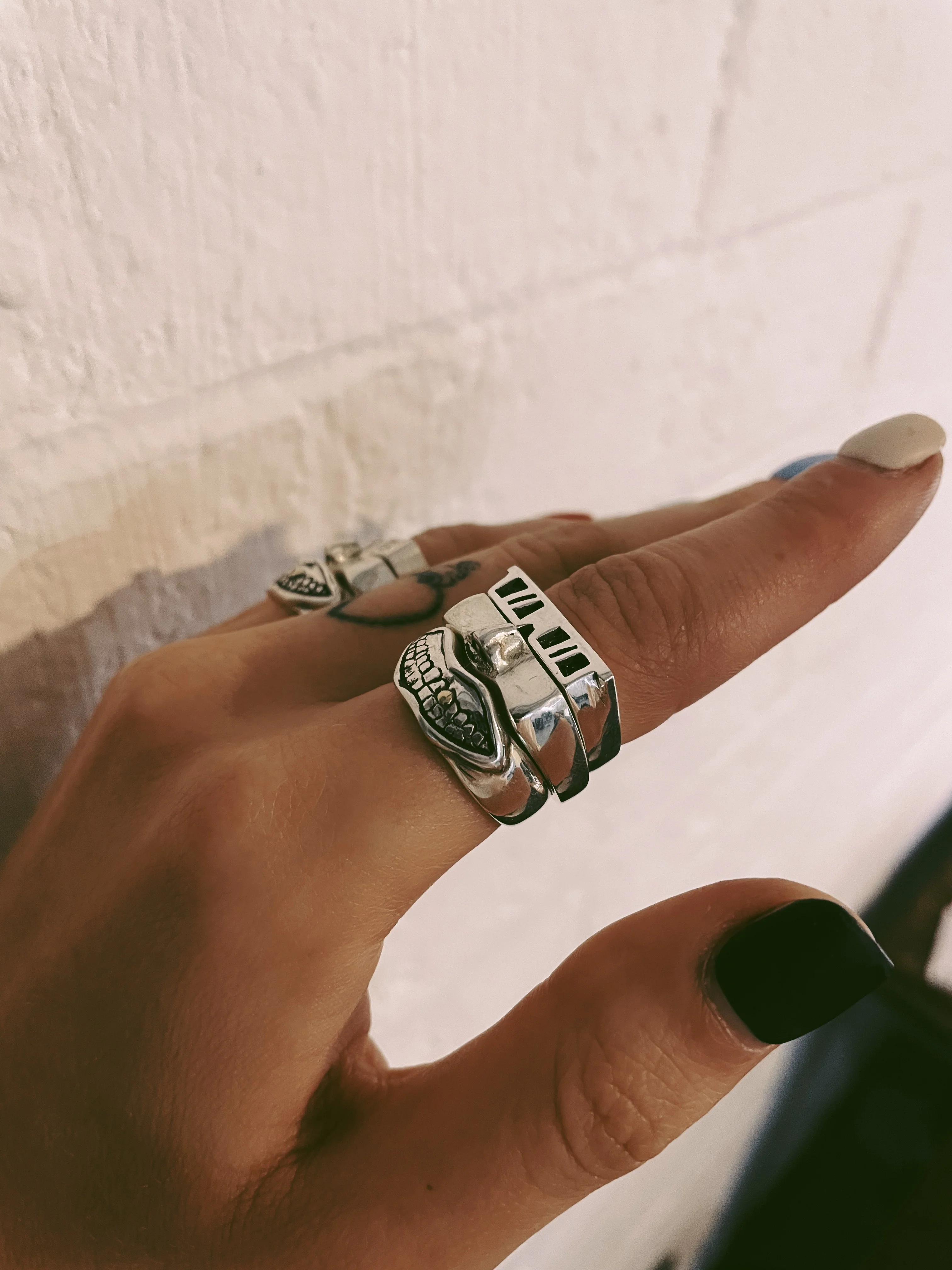 Shades Ring - Image 6