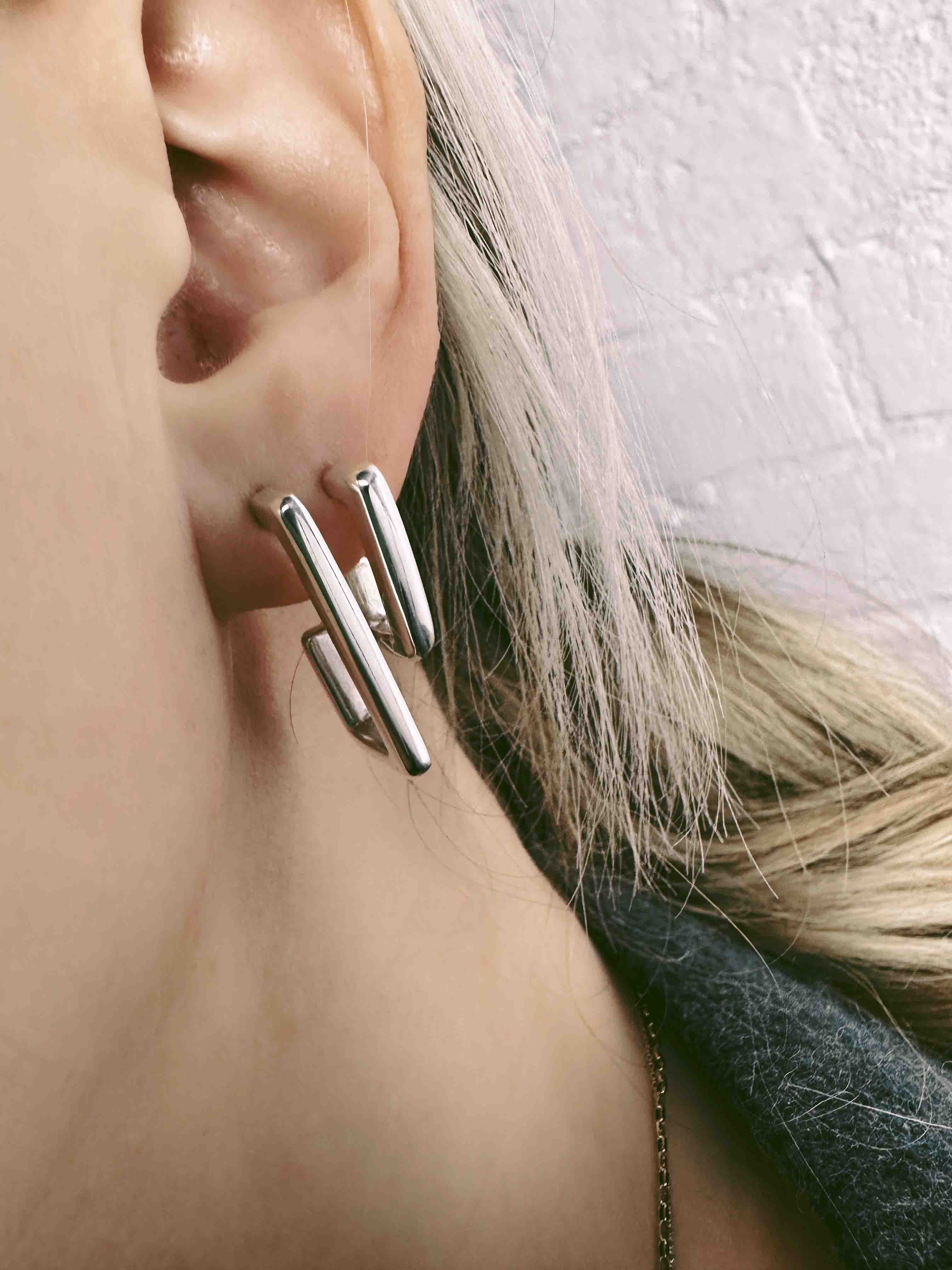 Small Square Hoop Earrings - Image 3