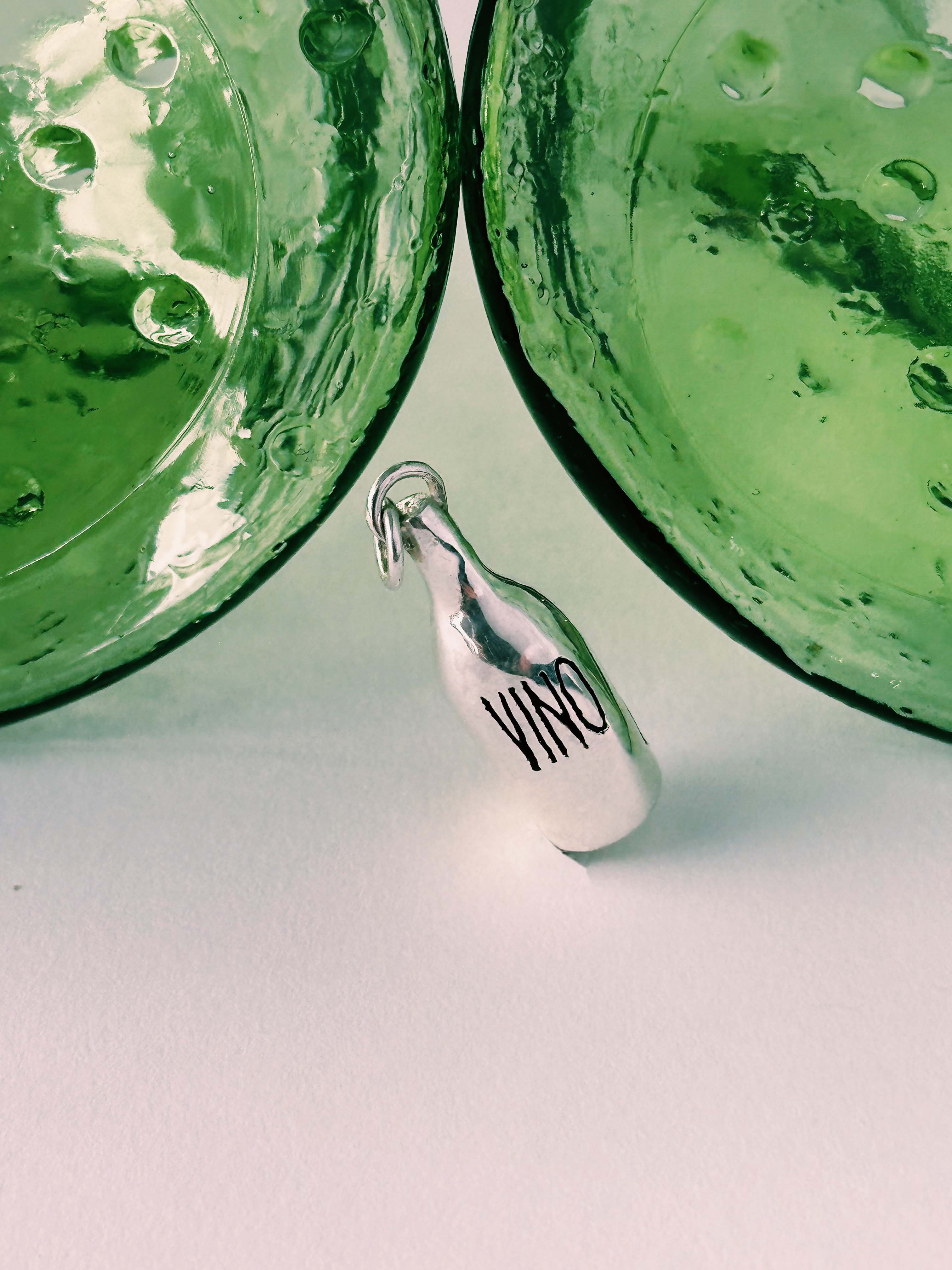 Vino Queeno Necklace - Image 3