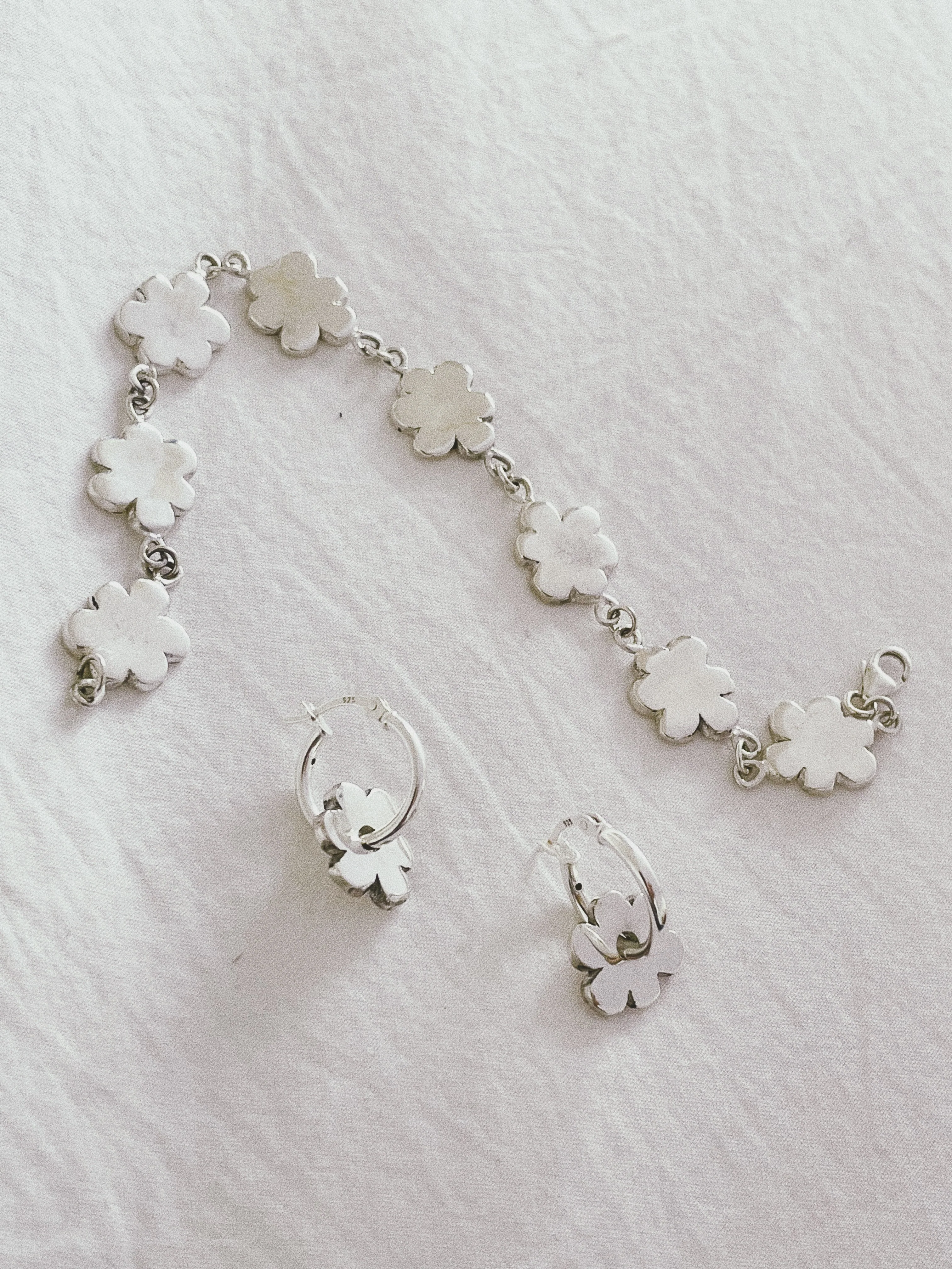 Wonky Flower Bracelet - Image 4